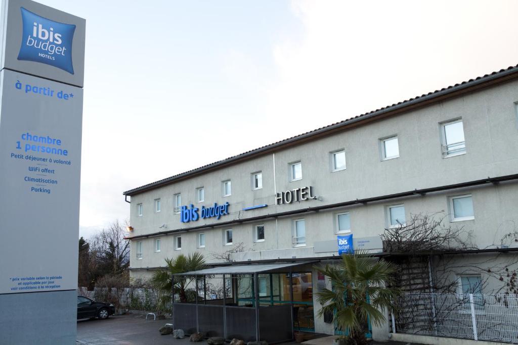 Ibis Budget Carcassonne La Cite Exterior photo